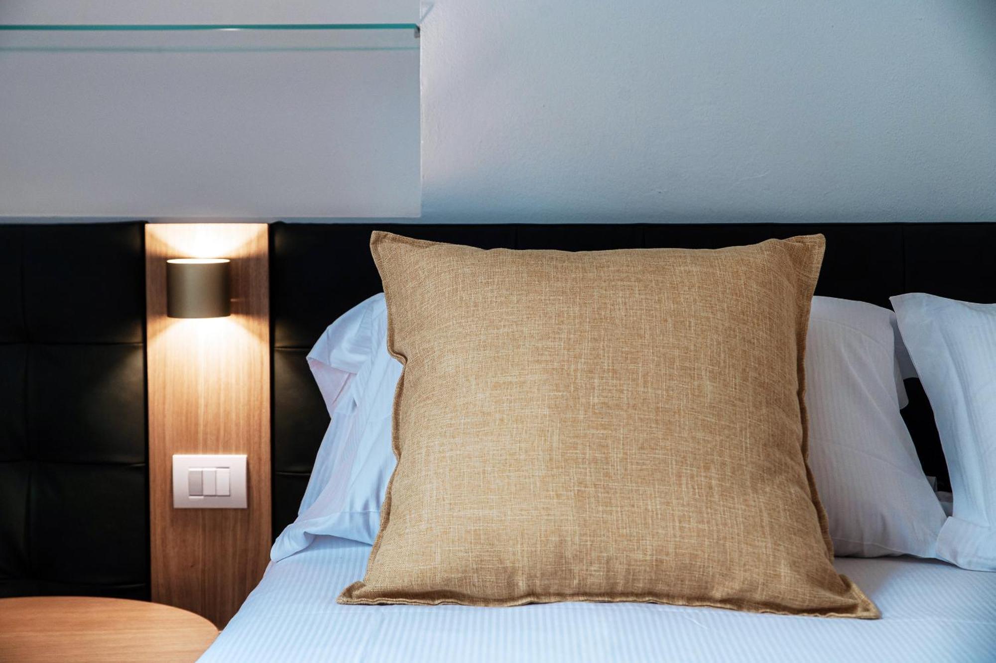Guesthouse Lake'S Vibes - The House Of Travelers Côme Extérieur photo